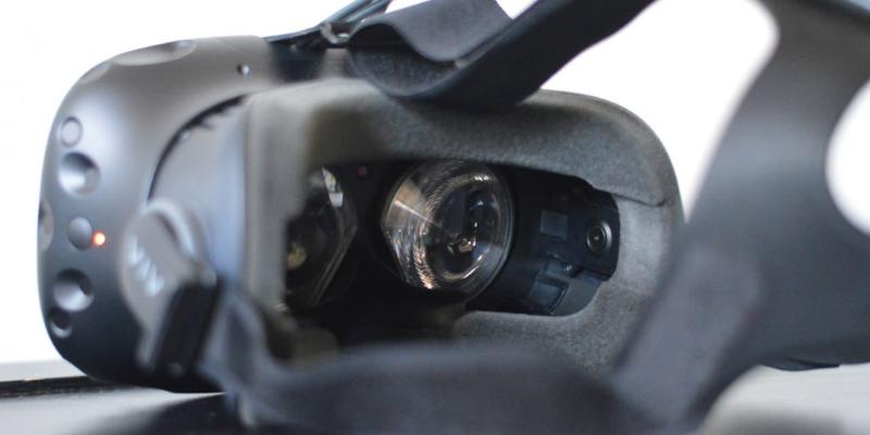 Kính thực tế ảo HTC Vive